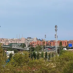 Apartamento Acogedor Alojamiento En Trinitat Vella, Barcelona