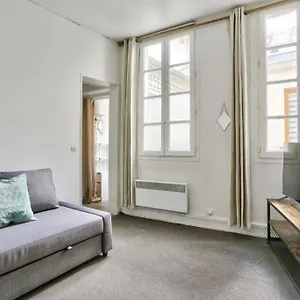 hotel-appartement-quartier-dans-le-marais-de-ville.fr-paris.fr/